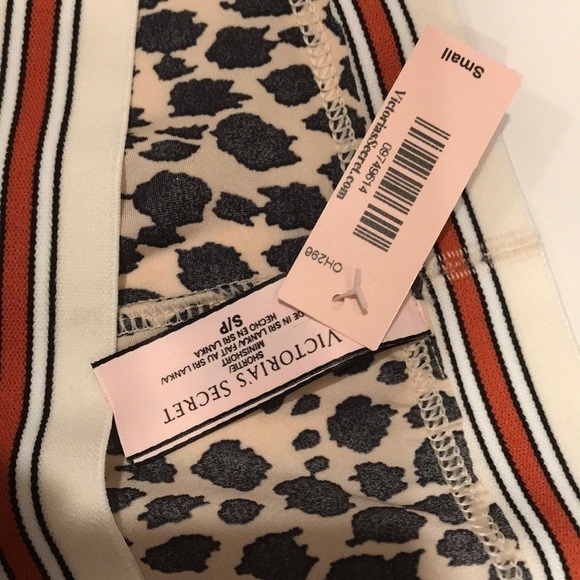 💖 Victoria’s Secret Shortie Panty - Picture 4 of 4